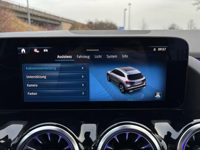 Mercedes-Benz GLA 200 Progressive