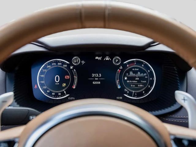 Aston Martin DBX -Minotaur Green-