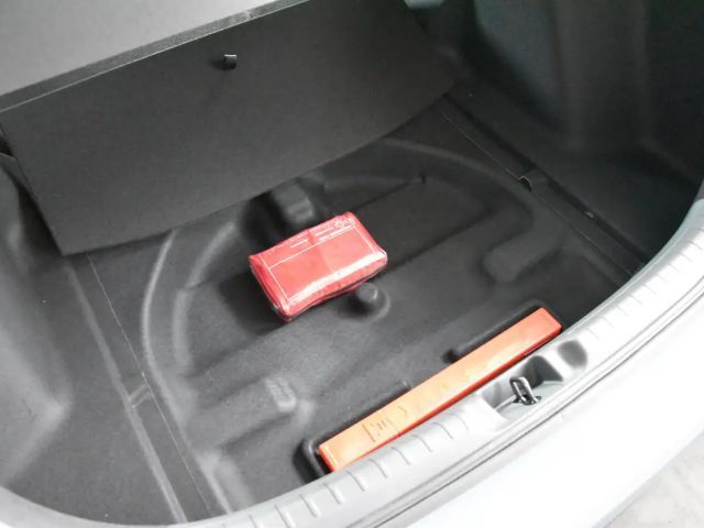 Honda Civic Elegance e:HEV