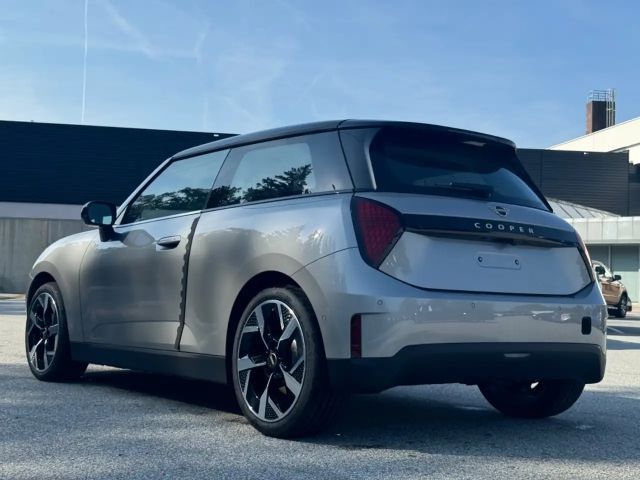 MINI Cooper E Classic Trim Paket S 18-Zoll/LKH/HeadUp