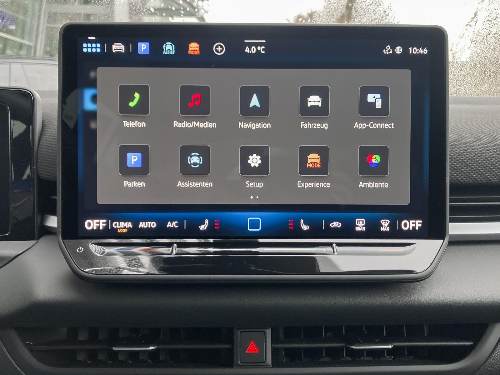 Volkswagen T-Roc 1.5 eTSI DSG R-Line