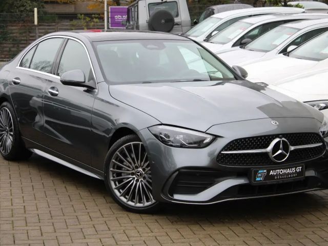 Mercedes-Benz C 200 AMG Line Sedan