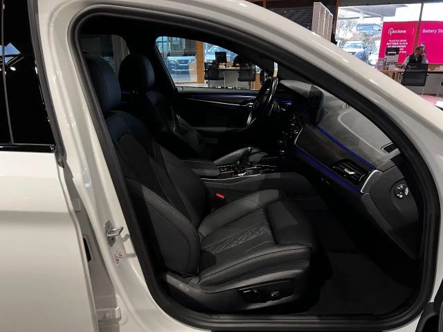 BMW 540 540d M-Sport Touring xDrive