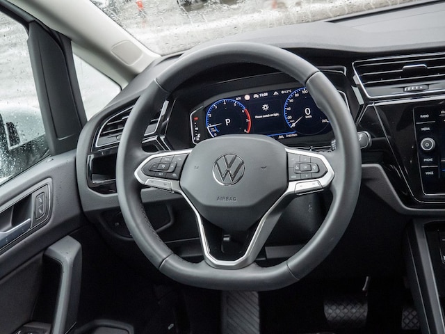 Volkswagen Touran 1.5 TSI DSG R-Line