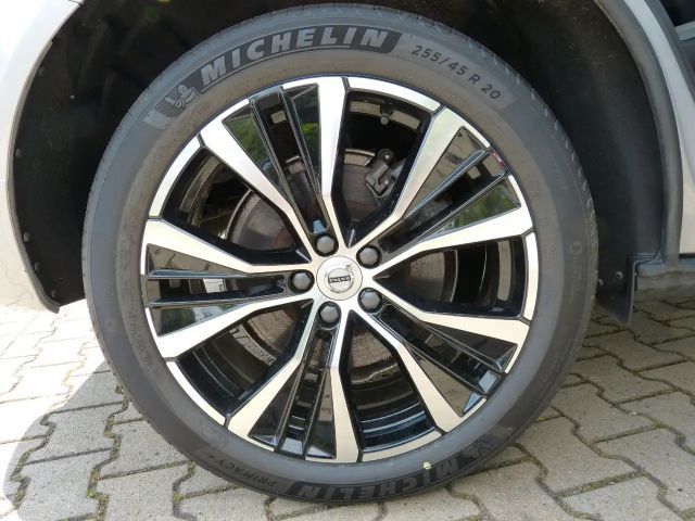 Volvo XC60 Dark Plus