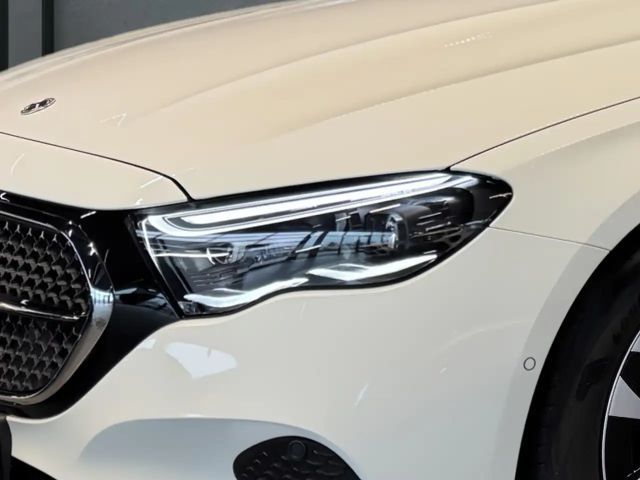 Mercedes-Benz E 200 AVANTGARDE Estate