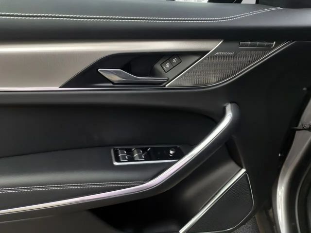 Jaguar F-Pace AWD D300 R-Dynamic