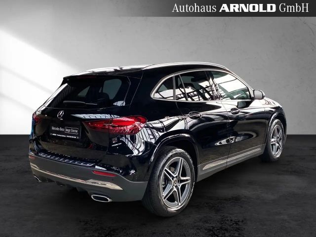 Mercedes-Benz GLA 200 AMG Line