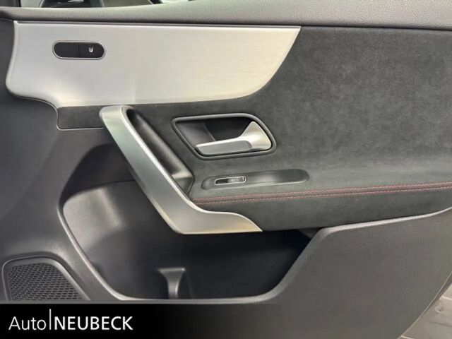 Mercedes-Benz A 250 A 250 e AMG Line