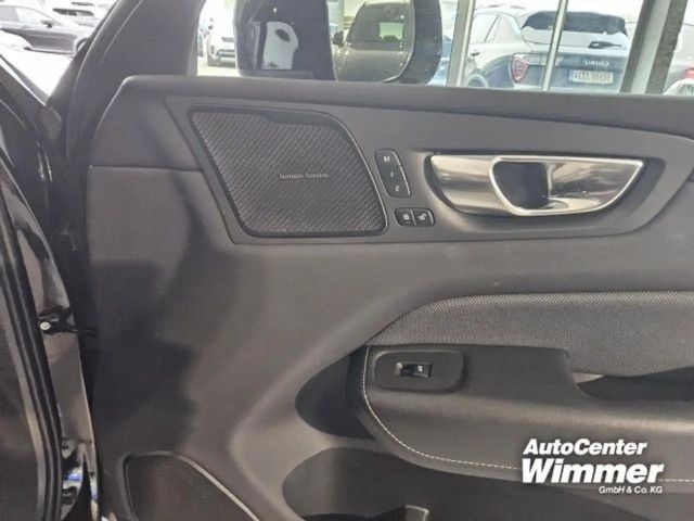 Volvo XC60 AWD Dark Plus Recharge T6