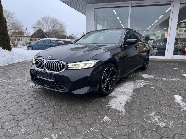 BMW 320 320d M-Sport Sedan xDrive