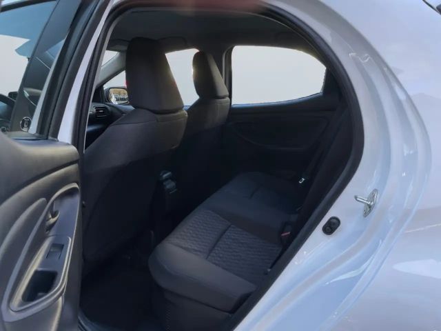 Toyota Yaris Hatchback Hybride Team D