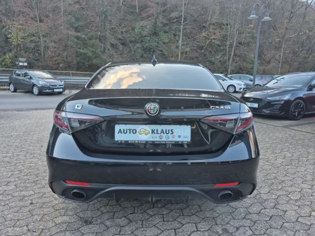 Alfa Romeo Giulia Q4