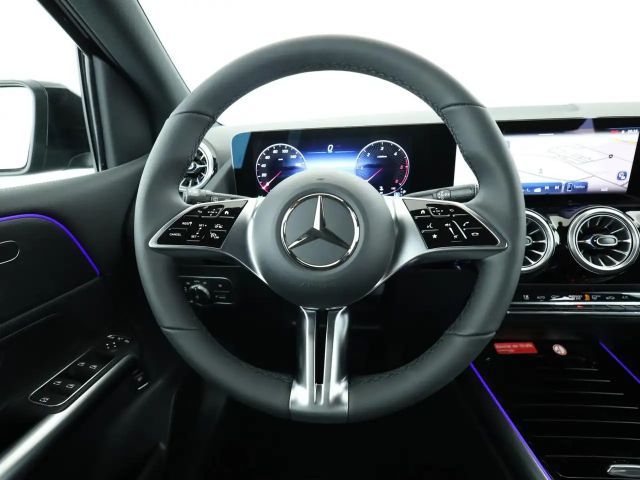Mercedes-Benz B 200 B 200 d