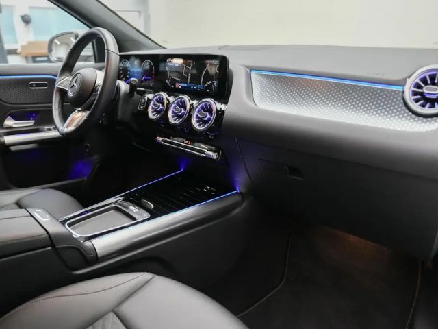 Mercedes-Benz GLA 180 GLA 180 d