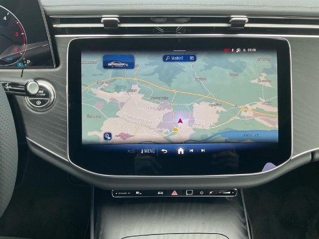 Mercedes-Benz E 220 AMG Line E 220 d Sedan