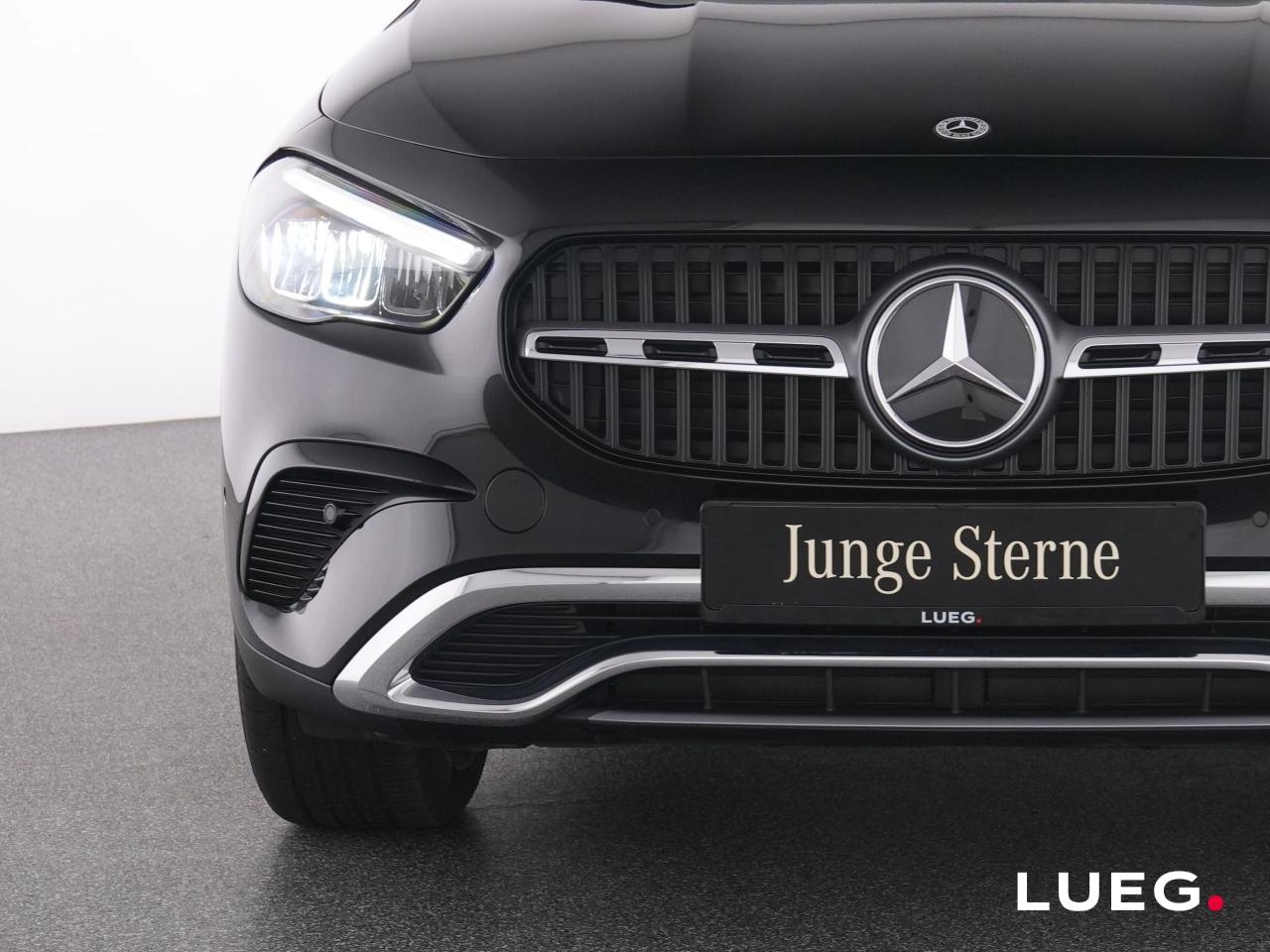 Mercedes-Benz GLA 220 4MATIC GLA 220 d Progressive