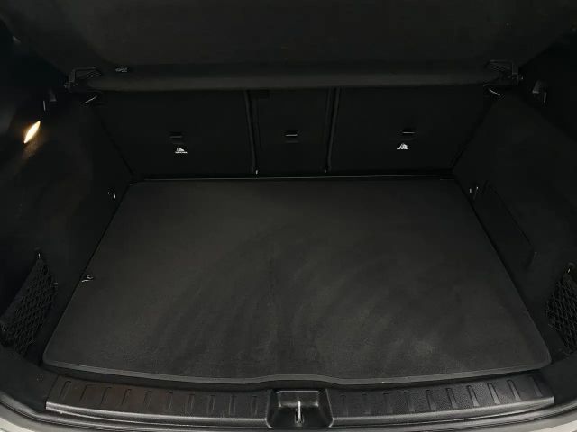 Mercedes-Benz GLA 220 4MATIC Progressive