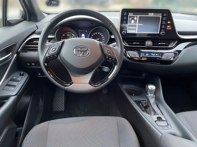 Toyota C-HR Flow