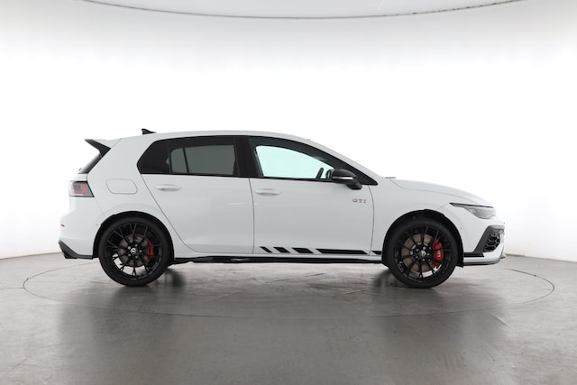 Volkswagen Golf 2.0 TSI DSG Golf VIII