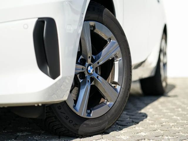 BMW 220 220i Active Tourer
