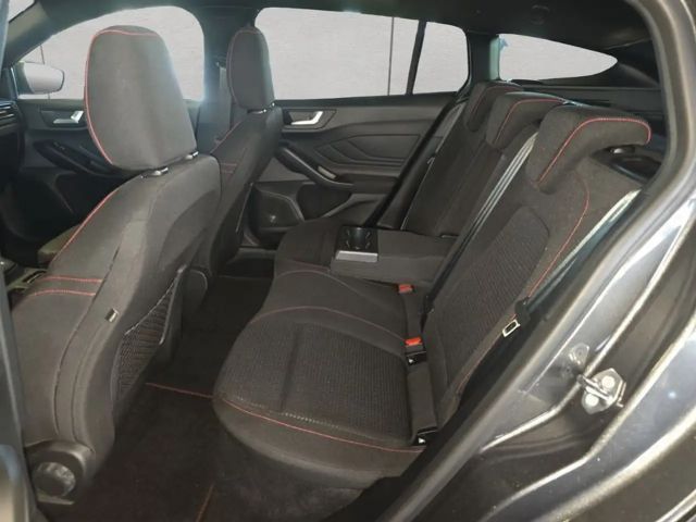 Ford Focus EcoBoost ST Line Wagon