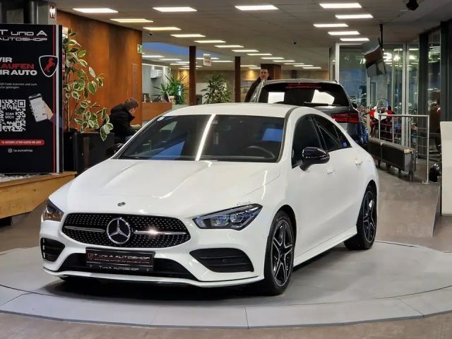 Mercedes-Benz CLA 180 AMG Line Coupé