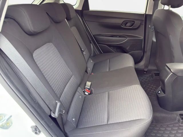 Hyundai i20 *** i-LINE PLUS *** noch ein 4 ZYLINDER MOTOR ***