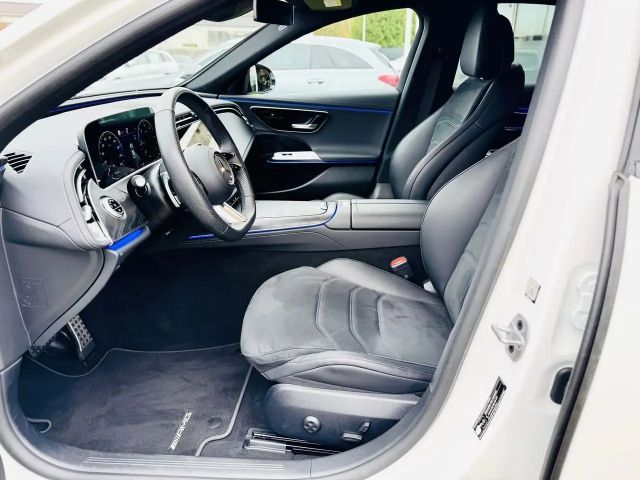 Mercedes-Benz E 220 AMG Line E 220 d Sedan