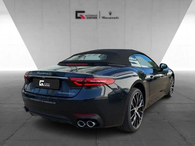 Maserati GranCabrio Modena