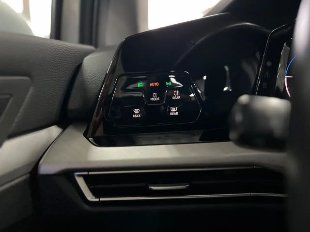 Volkswagen Golf 2.0 TDI Golf VIII Life