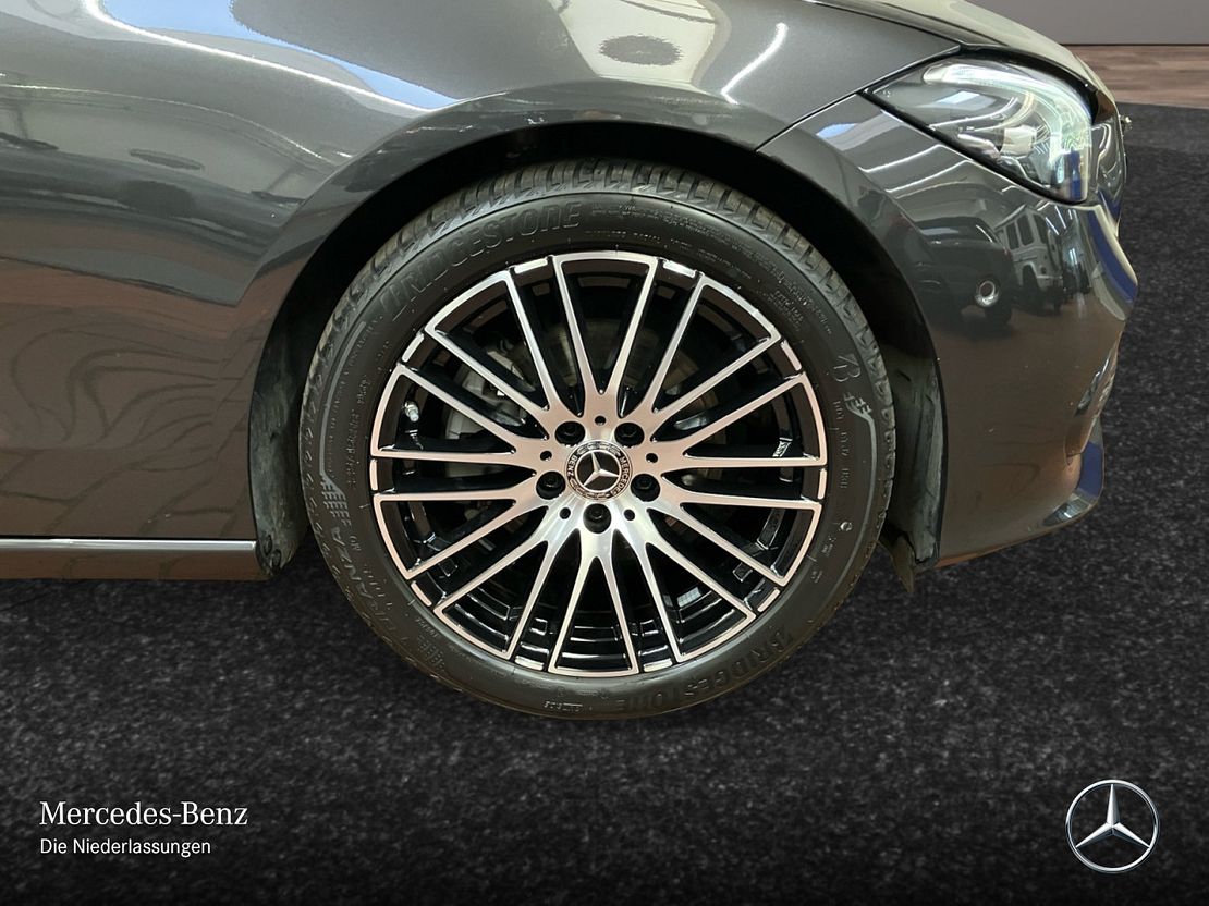 Mercedes-Benz C 180 Sedan