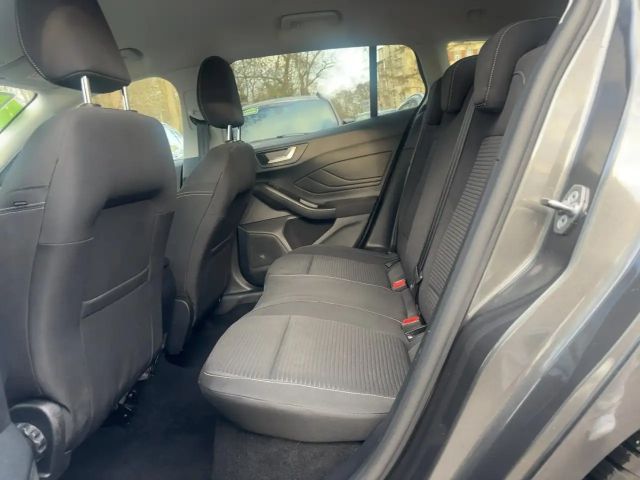 Ford Focus Titanium Wagon