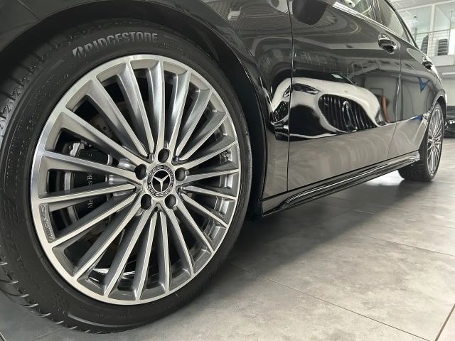 Mercedes-Benz A 250 4MATIC AMG Line Premium