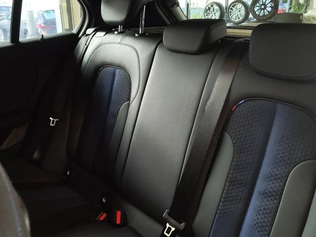 BMW 118 118d M-Sport Sedan