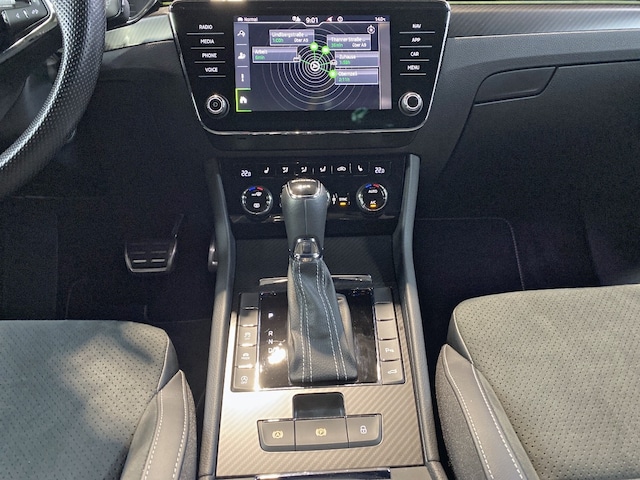 Skoda Superb 2.0 TSI 4x4 Combi Sportline