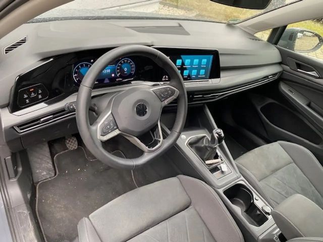 Volkswagen Golf 1.5 TSI Golf VIII Pro Style