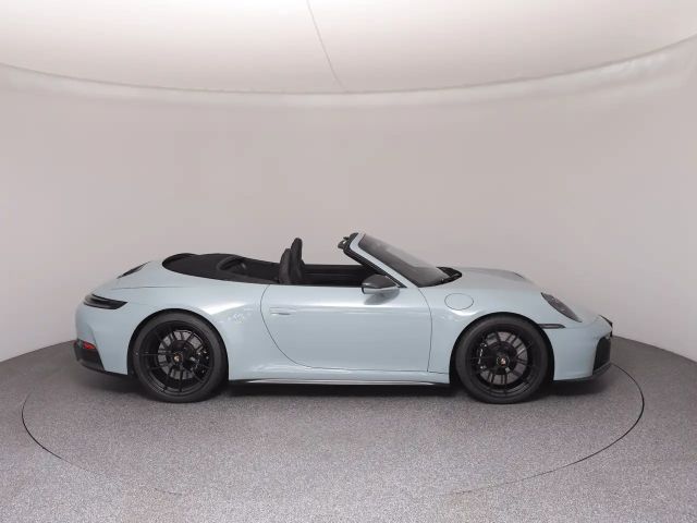 Porsche 911 Cabrio Carrera Coupé GTS