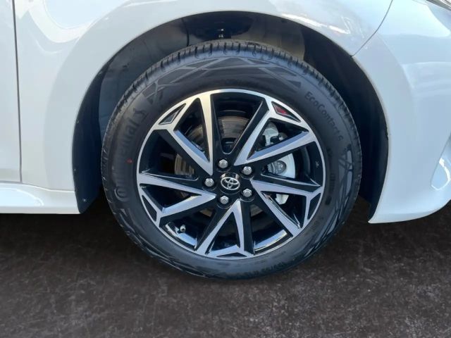 Toyota Yaris Hatchback Hybride Team D