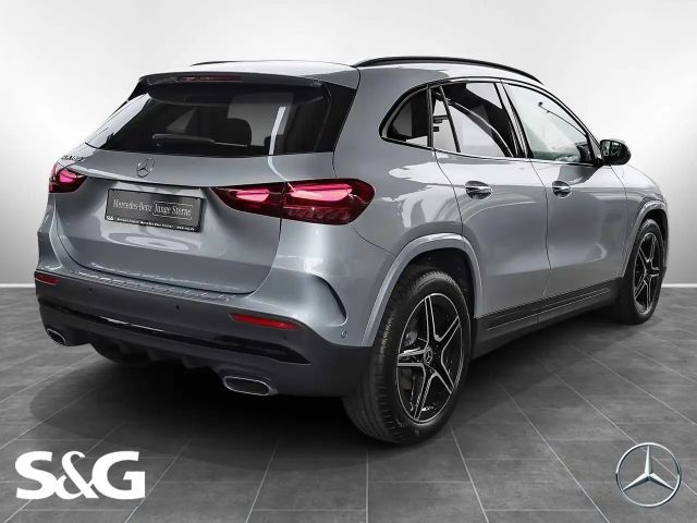 Mercedes-Benz GLA 180 AMG Line