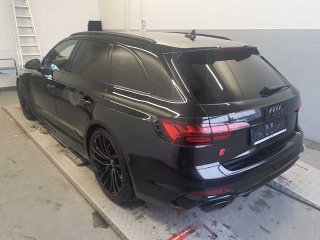 Audi RS4 Avant Quattro