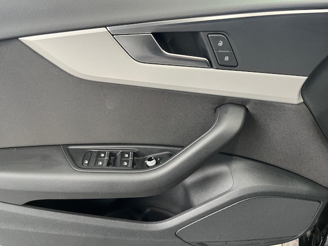 Audi A4 40 TFSI Avant S-Tronic