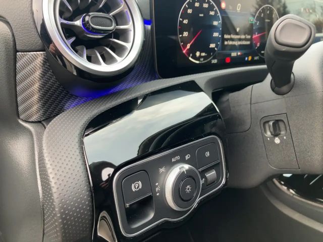 Mercedes-Benz A 180 Progressive