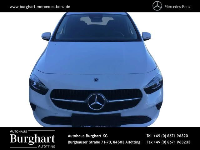 Mercedes-Benz B 200 Progressive Sedan