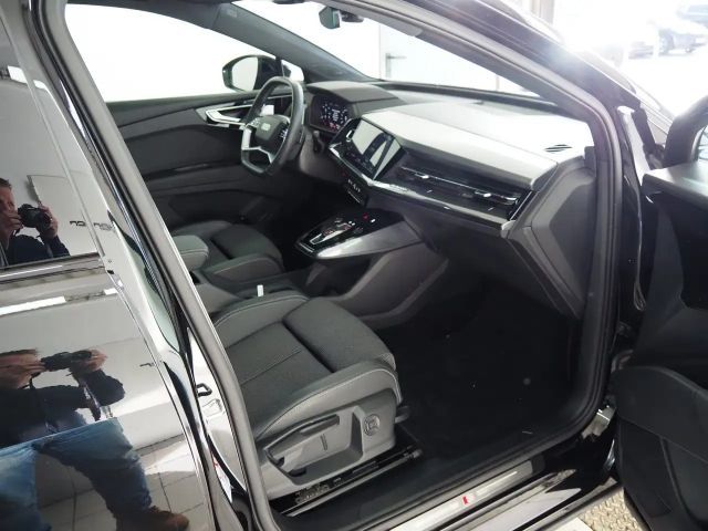 Audi Q4 e-tron Business Quattro