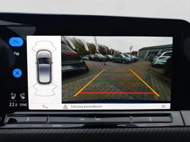 Volkswagen Golf IQ.Drive