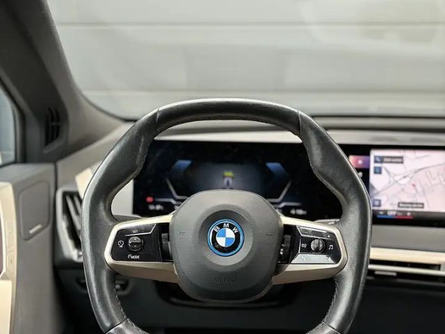 BMW iX xDrive50