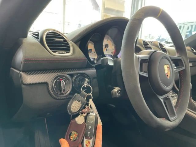 Porsche Cayman 718 RS