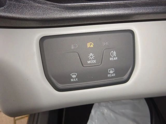 Ford Explorer Extended range RWD