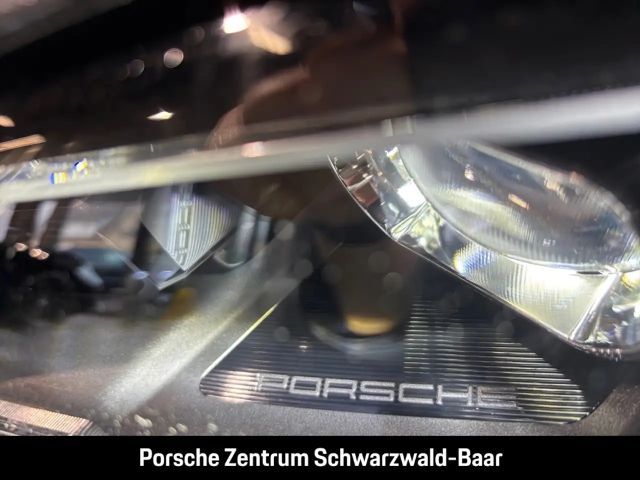 Porsche Taycan BOSE Sitzbelüftung 20-Zoll Panoramadach